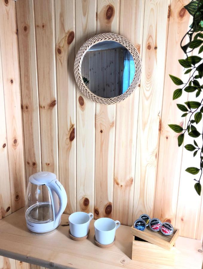 Rent Room Wood أنغويلارا سابازيا المظهر الخارجي الصورة